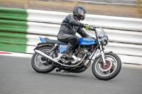 Vintage-motorcycle-club;eventdigitalimages;mallory-park;mallory-park-trackday-photographs;no-limits-trackdays;peter-wileman-photography;trackday-digital-images;trackday-photos;vmcc-festival-1000-bikes-photographs